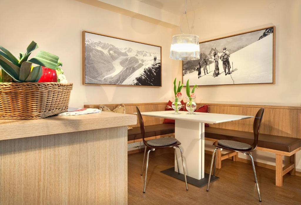 Appartement Neuhaus Mayrhofen Room photo